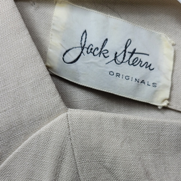 60s Tan Wiggle Dress with Cream Crochet Details - Picture 15 of 15